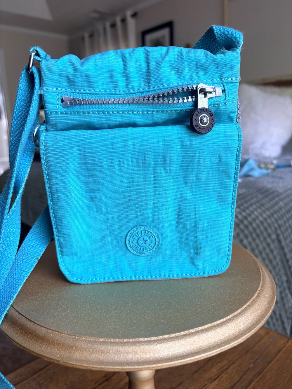 Kipling phone case, shoulder bag, Turquoise, excellent condition.
